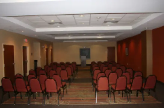 햄프턴 인 터너스빌