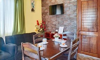 RedDoorz at Kojie Guest House Moalboal - Housity