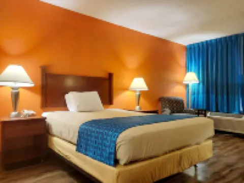 Howard Johnson by Wyndham Hannibal Hotels in Ralls County