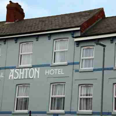 Royal Ashton Townhouse - Taunton Hotel Exterior