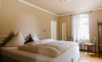 Landhotel Airport-Inn