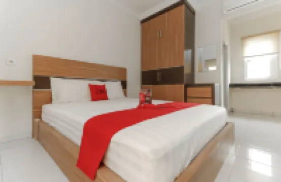RedDoorz Plus Near Palembang Square Mall