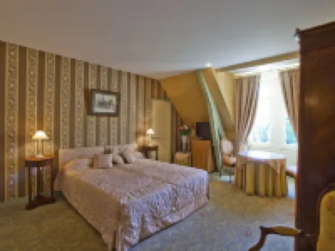 Château de la Verie Hotels in Challans