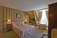 Hotel, Le Château de la Vérie CHALLANS en Vendée Hôtels à proximité de : Shopix