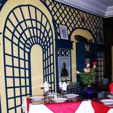 Ambassy Hotel