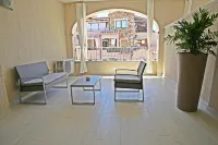 Hotel Regina Simius - Airport Shuttle