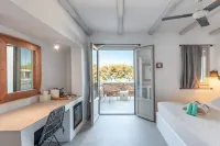 Paros Comfy Suites Hotels in Ampelas