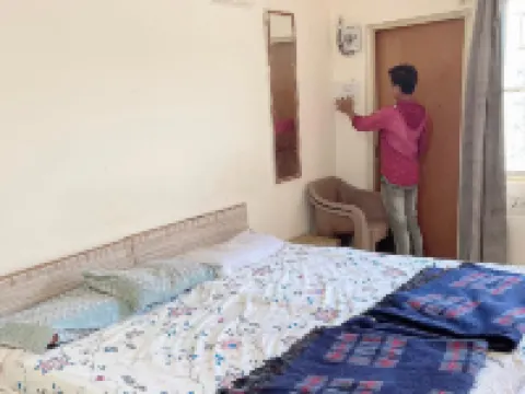 Pitambra Vishranti Grah Hotels in Datia