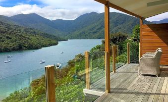 Punga Cove Resort