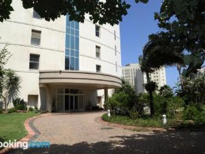 603 Oyster Schelles - by Stay in Umhlanga