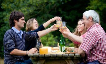 Agroturismo y Apartamentos Ondarre