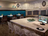 Toronto Don Valley Hotel Hotels near The Beach Village