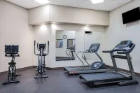 Howard Johnson by Wyndham Lima - Fitnessstudio
