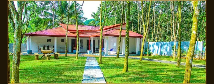 Graten Tea Garden Holiday Bungalow Hotels near Meepe Raja Maha Viharaya