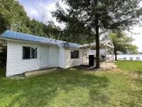 Bobcaygeon Resort Hotels in Fenelon Falls