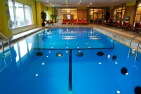 Crowne Plaza HARRISBURG-HERSHEY by IHG - Pools