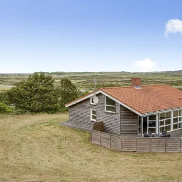 "Jerg" - 500m from the Sea