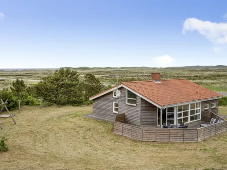 "Jerg" - 500m from the Sea