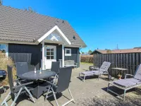 "Othelia" - 1.8km from the Sea