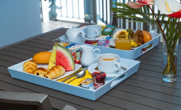 Eclipse la Belle Etoile - Housity