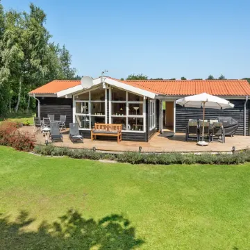 "Kai" - 500m to the Fjord