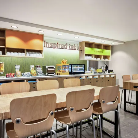 Home2 Suites Colorado Springs I-25 Central Отели рядом с достопримечательностью «Парк Монумент Вэлли»