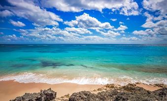 The Loren at Pink Beach