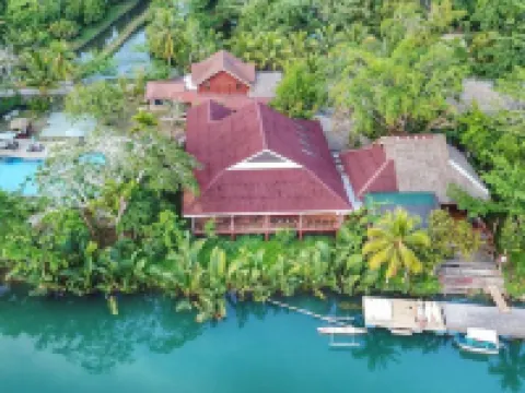 ロボック リバー リゾート ロボックのホテル