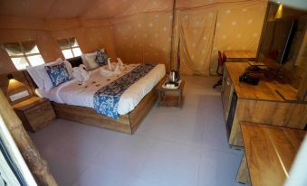 Jungle Journey - Housity