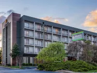 La Quinta Inn & Suites by Wyndham Kingsport TriCities Airpt Hotels in Sullivan County