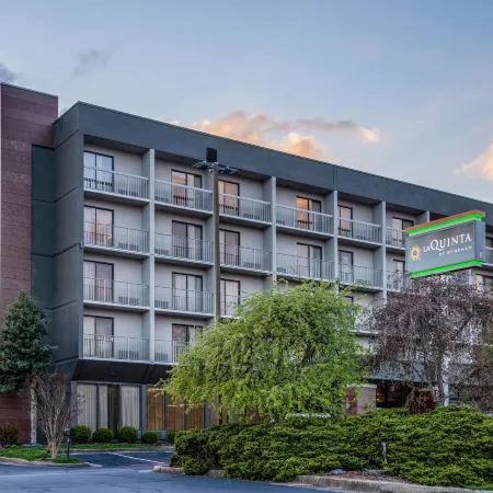 La Quinta Inn & Suites by Wyndham Kingsport TriCities Airpt