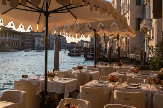 The Venice Venice Hotel Отели рядом с достопримечательностью «Церковь Ла Маддалена»