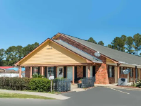 Travelodge by Wyndham Santee Hotels in Santee