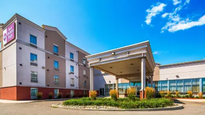 Best Western Plus Bowmanville Hotels in Durham Regional Municipality