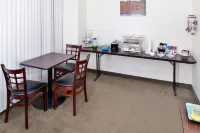 Americas Best Value Inn and Suites Winnie