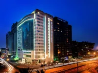 Golden Tulip Doha Hotels near National Museum of Qatar