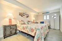 Oceanfront Resort Condo in North Myrtle Beach - bar