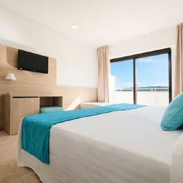 AzuLine Hotel Bergantin
