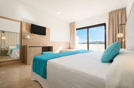 AzuLine Hotel Bergantin