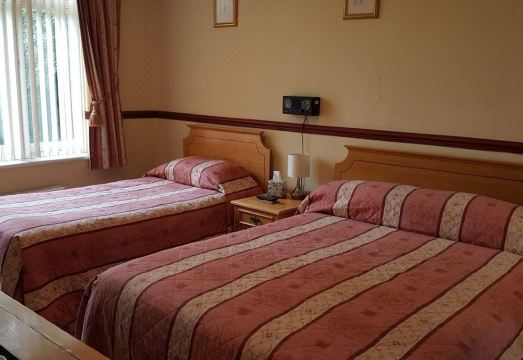 더 니턴 게스트하우스