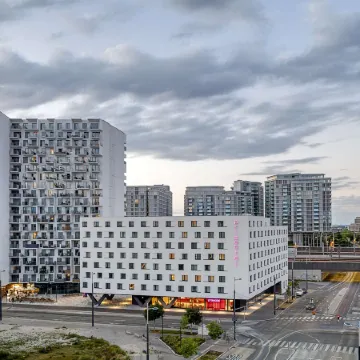 Prize by Radisson, Vienna City Отели рядом с достопримечательностью «Железнодорожная станция Реннвег»