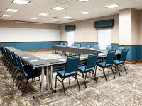 Hampton Inn & Suites St. Louis at Forest Park Hotel berhampiran Teater The Muny