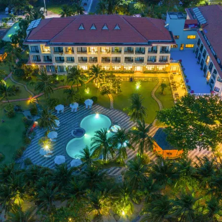 Con Dao Resort Отели рядом с достопримечательностью «Пляж Анхай»