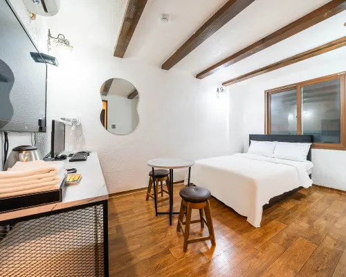 Mia Tomsey Hotel dekat Kuil Doseonsa