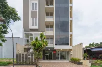 RedDoorz Plus Near Eka Hospital BSD 5