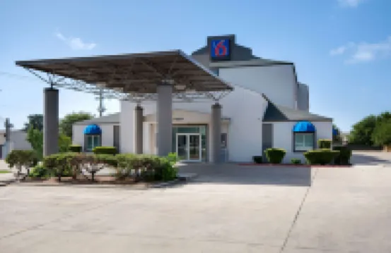 Motel 6 San Antonio, TX - South Các khách sạn ở San Antonio