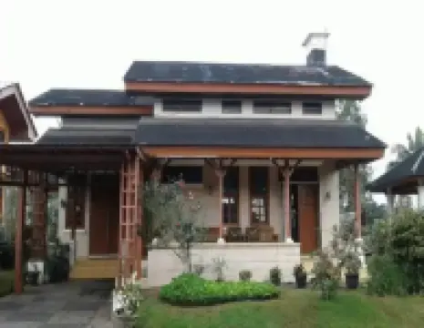 Villa Kota Bunga Sakura