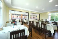 Immana Grand Inle Hotel - parking