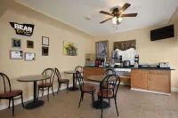 Travelodge by Wyndham Wenatchee