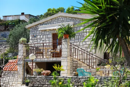 Small Stone House in a Quiet Place Island Solta - Homestays